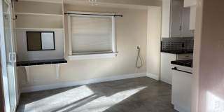 CHARMING 4 BED 2 BATH HOUSE NEAR DOWNTOWN Gallery 8