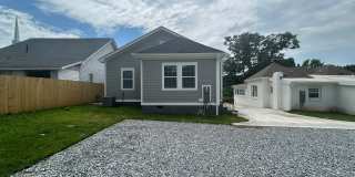 Newly Renovated Spacious 3 Bedroom w/ Full Appliance Package Gallery 11