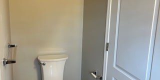 Spacious 2 Bed, 2.5 Bath Townhome in Peaceful Southwest Bloomington Gallery 13