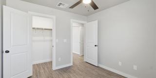 2892 Glennster Street Gallery 16