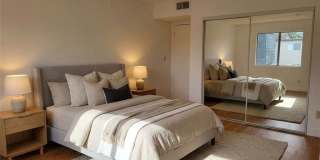 18530 Hatteras Street Gallery 9