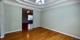 Stunning 4 Bedroom, 2.5 Bath Home Just 3 Blocks to Chesapeake Bay Gallery 14