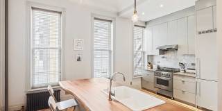 371 9th Street Gallery 4