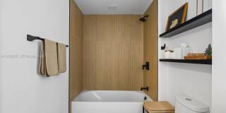 2479 NE 192nd St Gallery 11