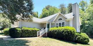 Fantastic 3 BR House w/ Inviting Floor Plan in Kernodle/NW School District Gallery 1