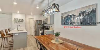 Beautifully Maintained Townhouse in a Prime Location Beautifully Maintained Townhouse in a Prime Location Gallery 8