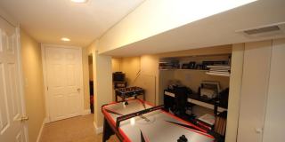 1932 SUMMIT Place NE Gallery 21