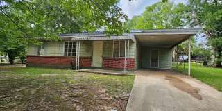 Nice Home with Fenced Yard Gallery 1