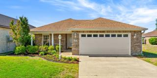 Lakefront 3 BR/2 BA Home in Heart of Panama City! 2 Car Garage! Gallery 1