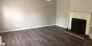 FOR LEASE - 2 Bed, 1.5 Bath, 1300sqft Townhome Gallery 4