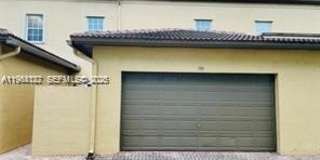 535 SW 146th Ter Gallery 1