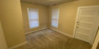 Room in 3 Bedroom Home at Brooks St Gallery 10