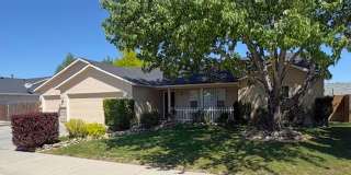 Beautiful and spacious 3 bed 2 bath home in Meridian just off Ten Mile and W Pine Ave Gallery 1