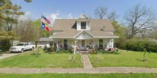 702 S 5th Street Gallery 1