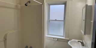 Renovated 3-Bedroom House with Air Conditioning Renovated 3-Bedroom House with Air Conditioning Gallery 19