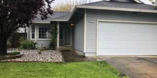 Lovely Single Level Home in Santa Rosa 3 bd/2ba with 2 Car Garage Gallery 1