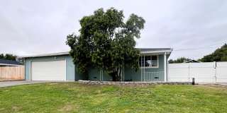 Charming 3 bedroom 2 bath home in Red Bluff Gallery 1