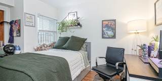 1926 BAINBRIDGE Street Gallery 13