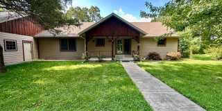 3 bed 2 bath Home in Fordland with 5 acres and a shop Gallery 1
