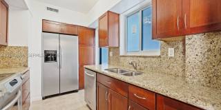 9101 E Bay Harbor Dr Gallery 11