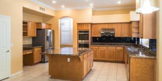 844 W Azalea Drive Gallery 11