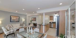 31 Independence Dr. Gallery 3