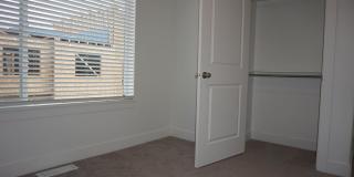Layton Townhome 3 Bed 2.5 Bath Gallery 32