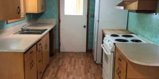 7237 SW Canyon Drive ~ Charming Duplex in Prime Location Gallery 5