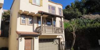 Three-bedroom house in Mission Hills / Midtown with Bay Views Three-bedroom house in Mission Hills / Midtown with Bay Views Gallery 1