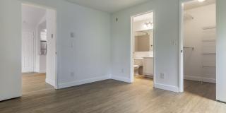 The Docks at Redmond Lakeview Gallery 31