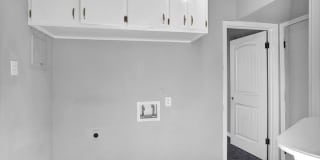 3709 ROSLYN Drive Gallery 13