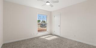 936 ONEIDA Drive Gallery 10