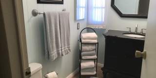 WINTER VACATION RENTAL - 4 Bedroom/1.5 Bath Gallery 13