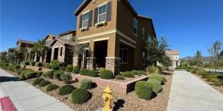 Modern 3-Bedroom Townhome with Open Living & Prime Henderson Location Gallery 5