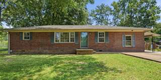 Close to Downtown Athens! Established neighborhood! Gallery 1