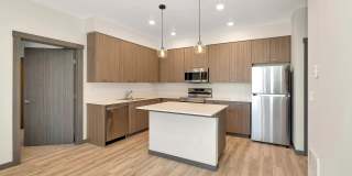 Viero Apartments - 13521 97th Ave E Gallery 1