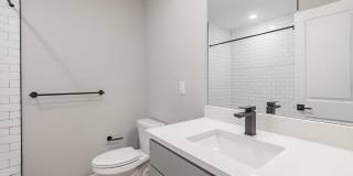 2410 CLIFFORD STREET Gallery 12