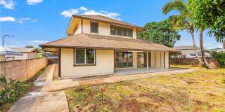 Mililani Town VERY Spacious 4 bedroom, 2 bath house, carport, big level yard, pet negotiable Gallery 1