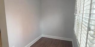 4303 N Sawyer Avenue Gallery 10