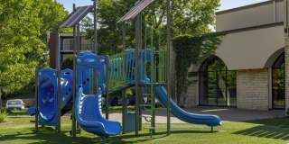 Pebblebrook Court Gallery 12