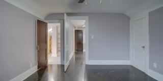 706 Frank Gallery 36