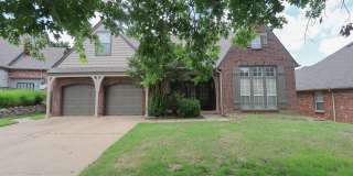 Huge, Gorgeous South Tulsa home ready for move in 05/15/2025 Gallery 4