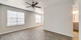 Oaks at Medical Center Gallery 38