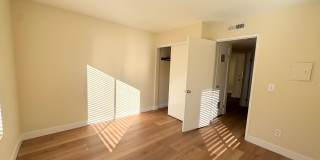 Cute Upgraded 2 bedroom/2 Bath Gallery 21