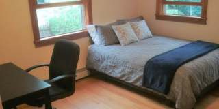 119-121 Prospect Street Gallery 18