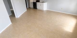Spacious 2BR/1BA Duplex in Central Lakeland – Tile Floors Throughout! Gallery 4