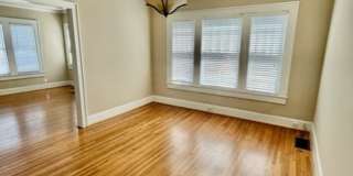 Introducing WesleyHeights401, a charming 3-bedroom, 2-bathroom house located in the heart of Charlotte, NC Gallery 8