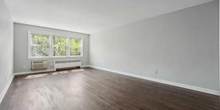 24 Hutton Avenue Gallery 7