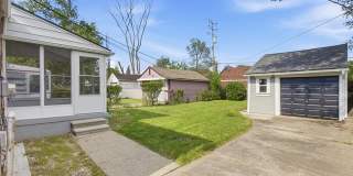 9774 Manistique Street Gallery 17