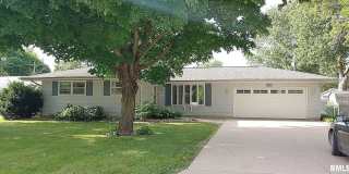 Spacious 3BR House in Macomb Gallery 1